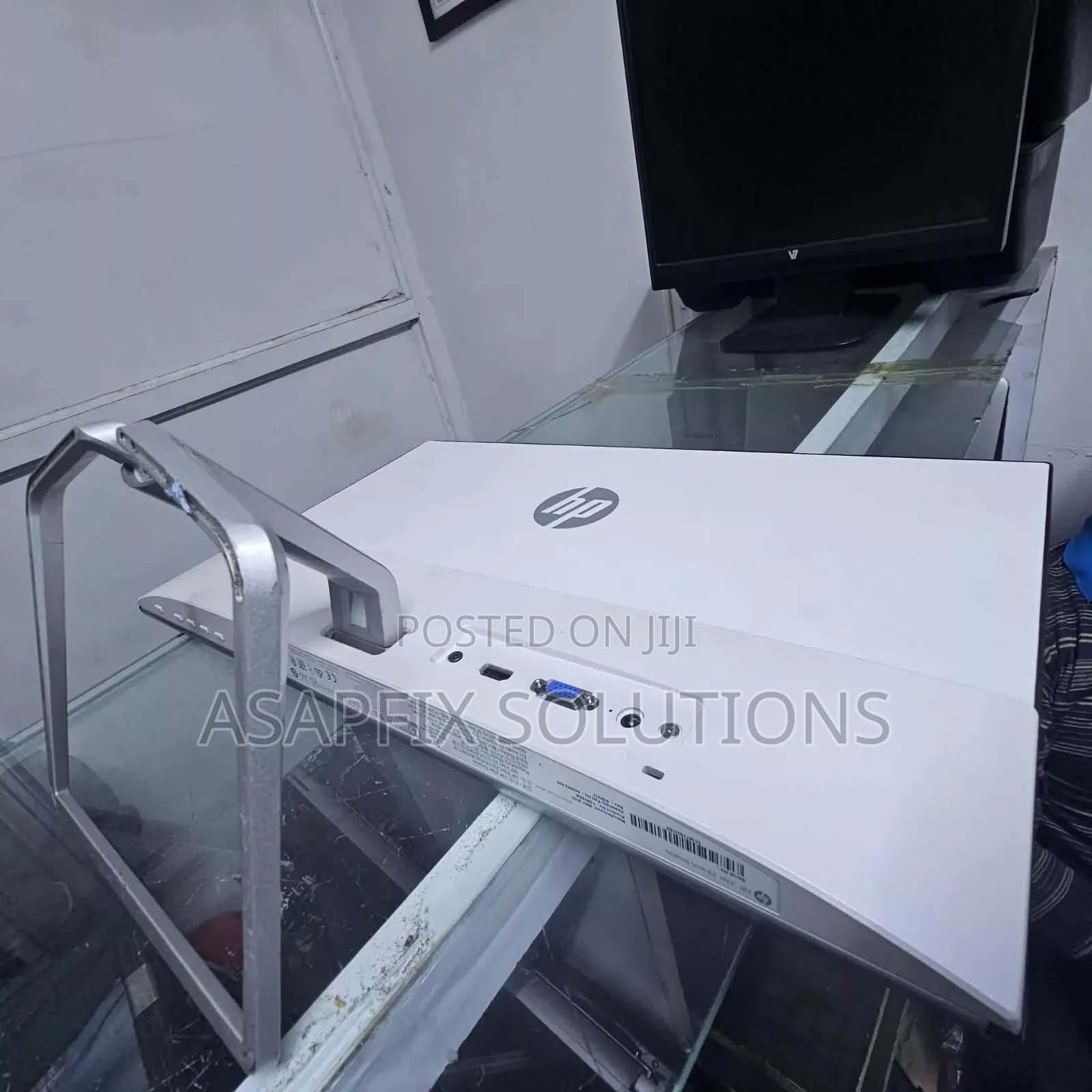 HP 23er 23-Inch Full HD