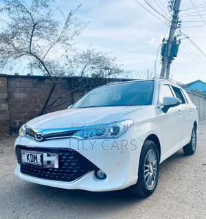 Toyota Corolla Fielder 2016 White