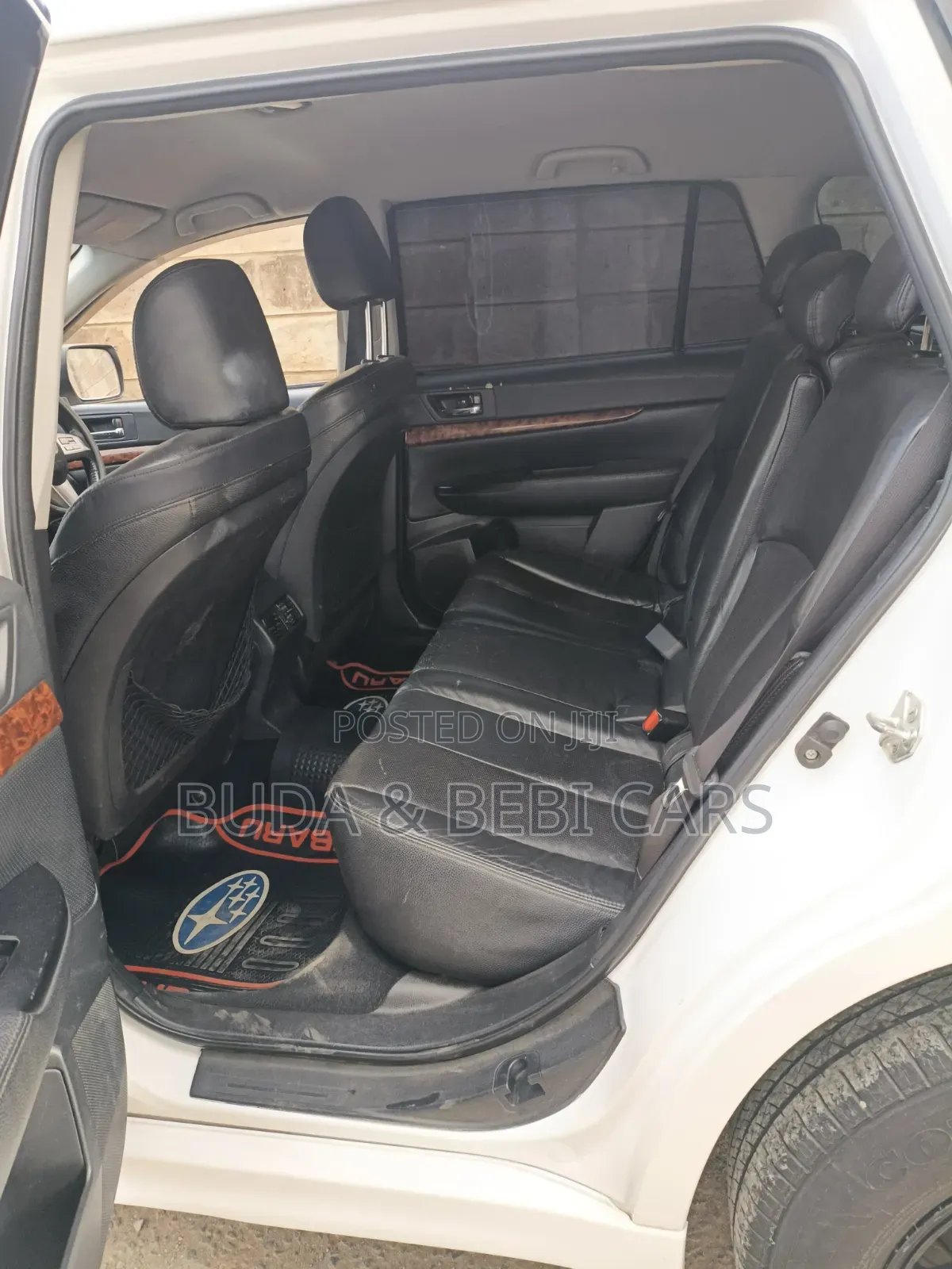 Subaru Legacy 2011 Pearl