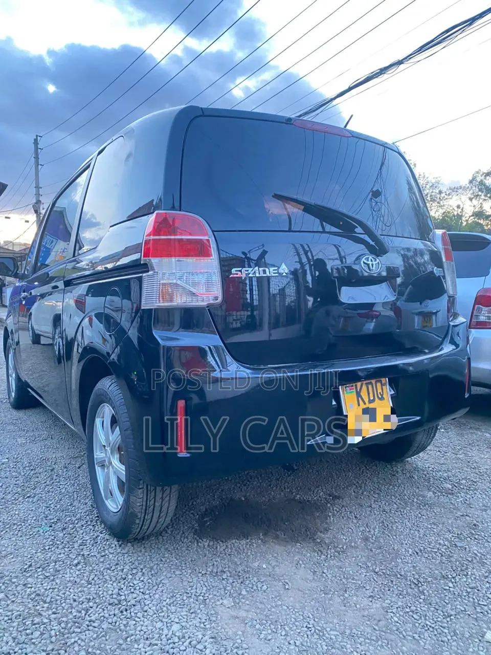 Toyota Spade 2017 Black