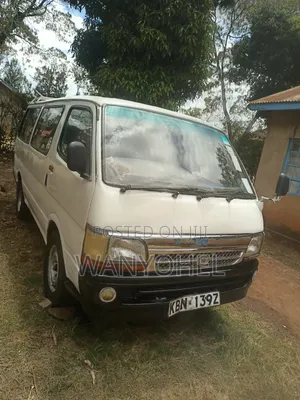 Toyota HiAce 2006 White