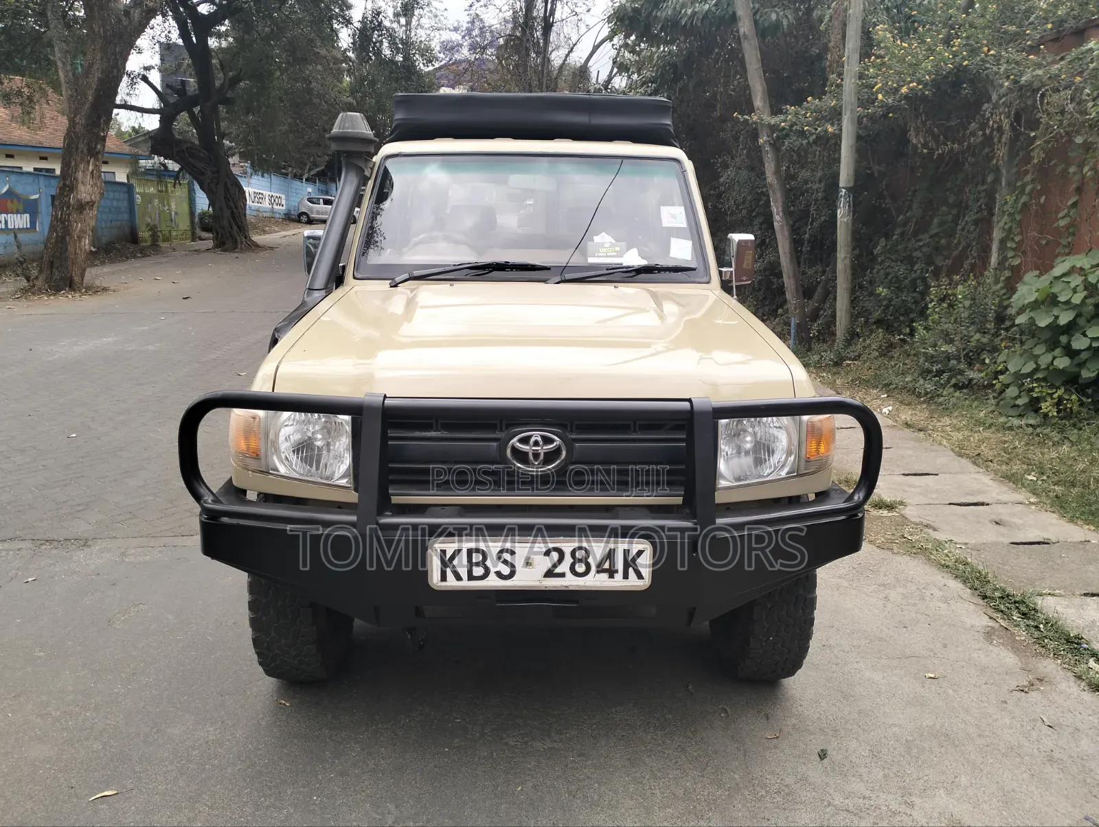 Toyota Land Cruiser 2012 Brown