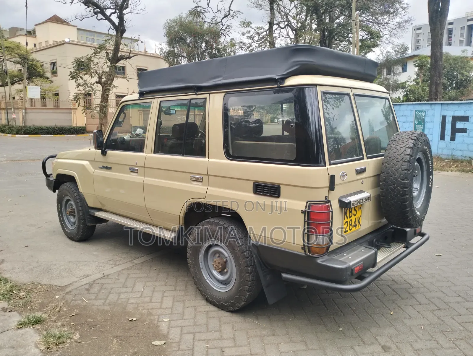 Toyota Land Cruiser 2012 Brown