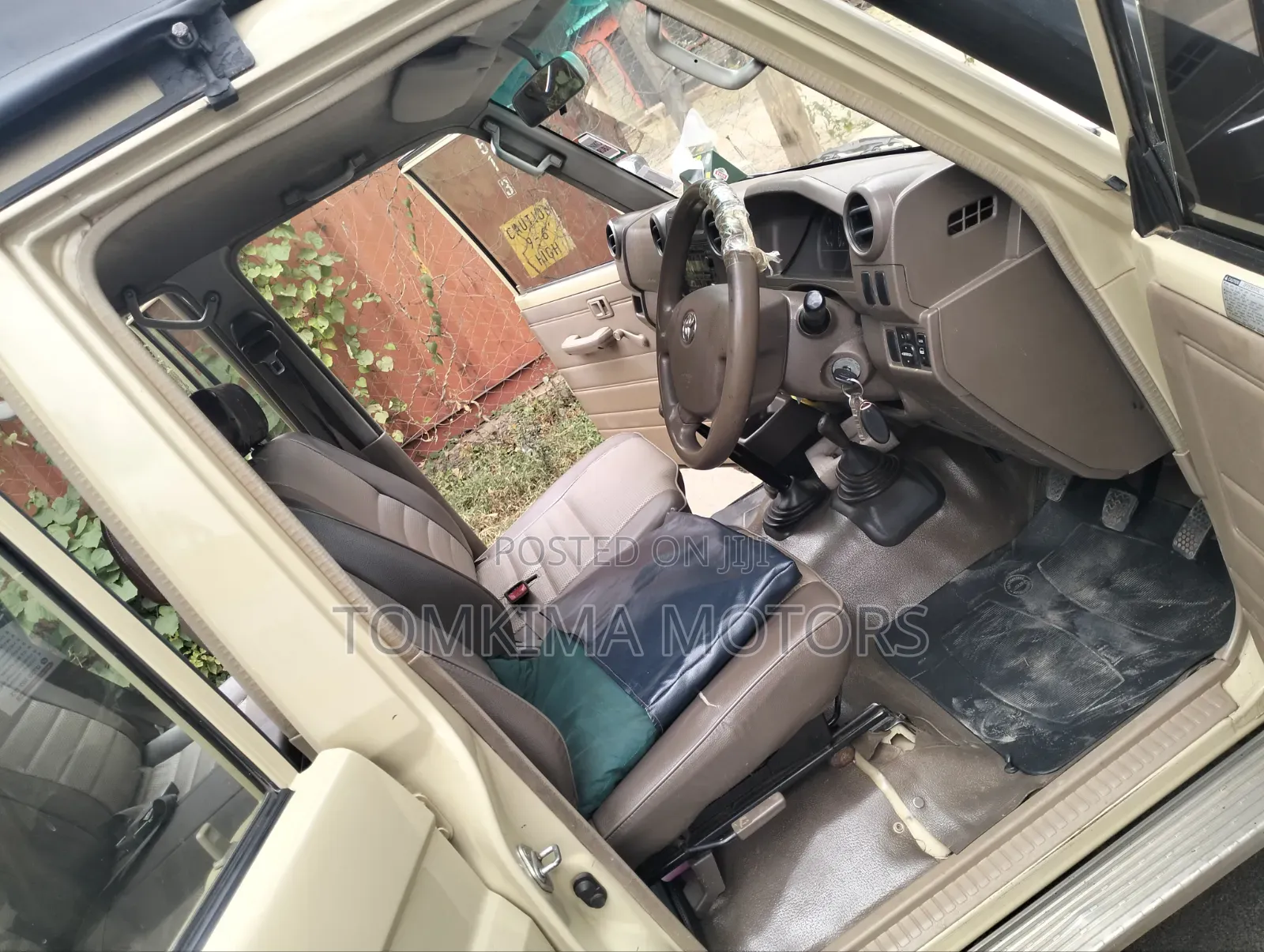 Toyota Land Cruiser 2012 Brown