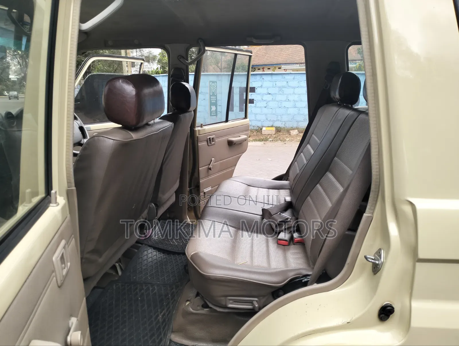 Toyota Land Cruiser 2012 Brown