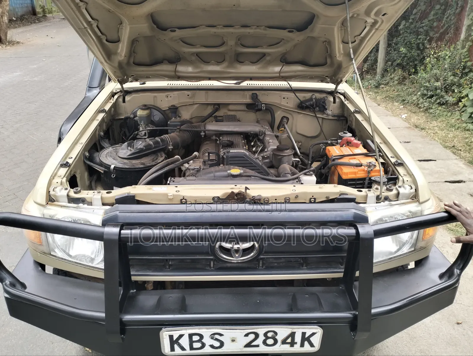 Toyota Land Cruiser 2012 Brown