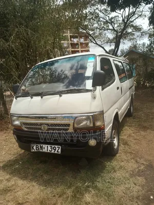 Toyota HiAce 2006 White