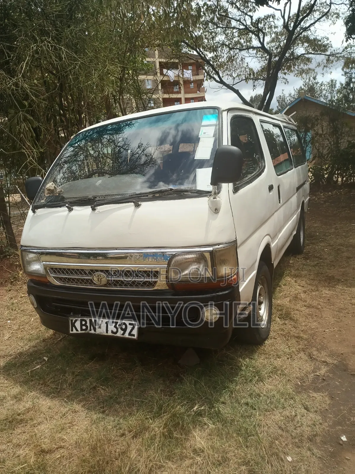 Toyota HiAce 2006 White