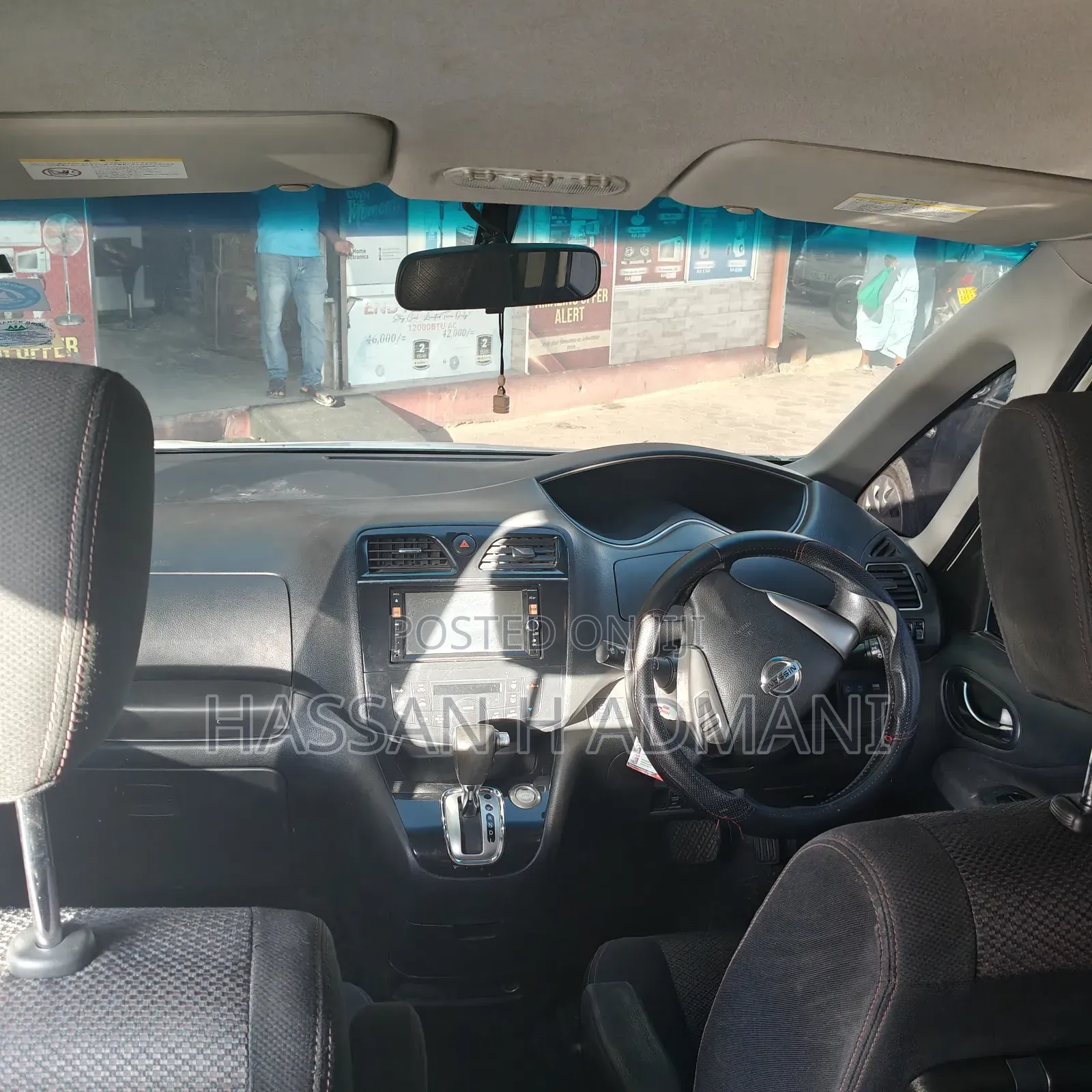Nissan Serena 2012 Pearl