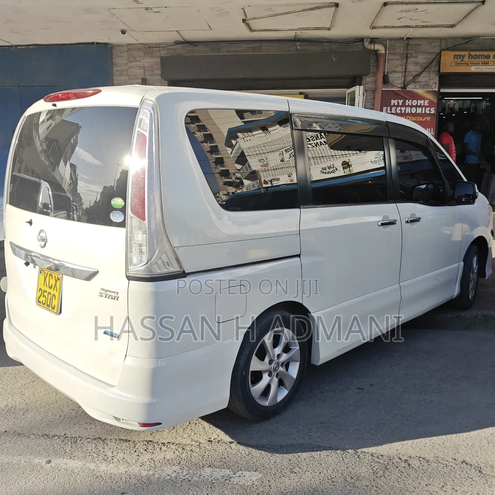 Nissan Serena 2012 Pearl