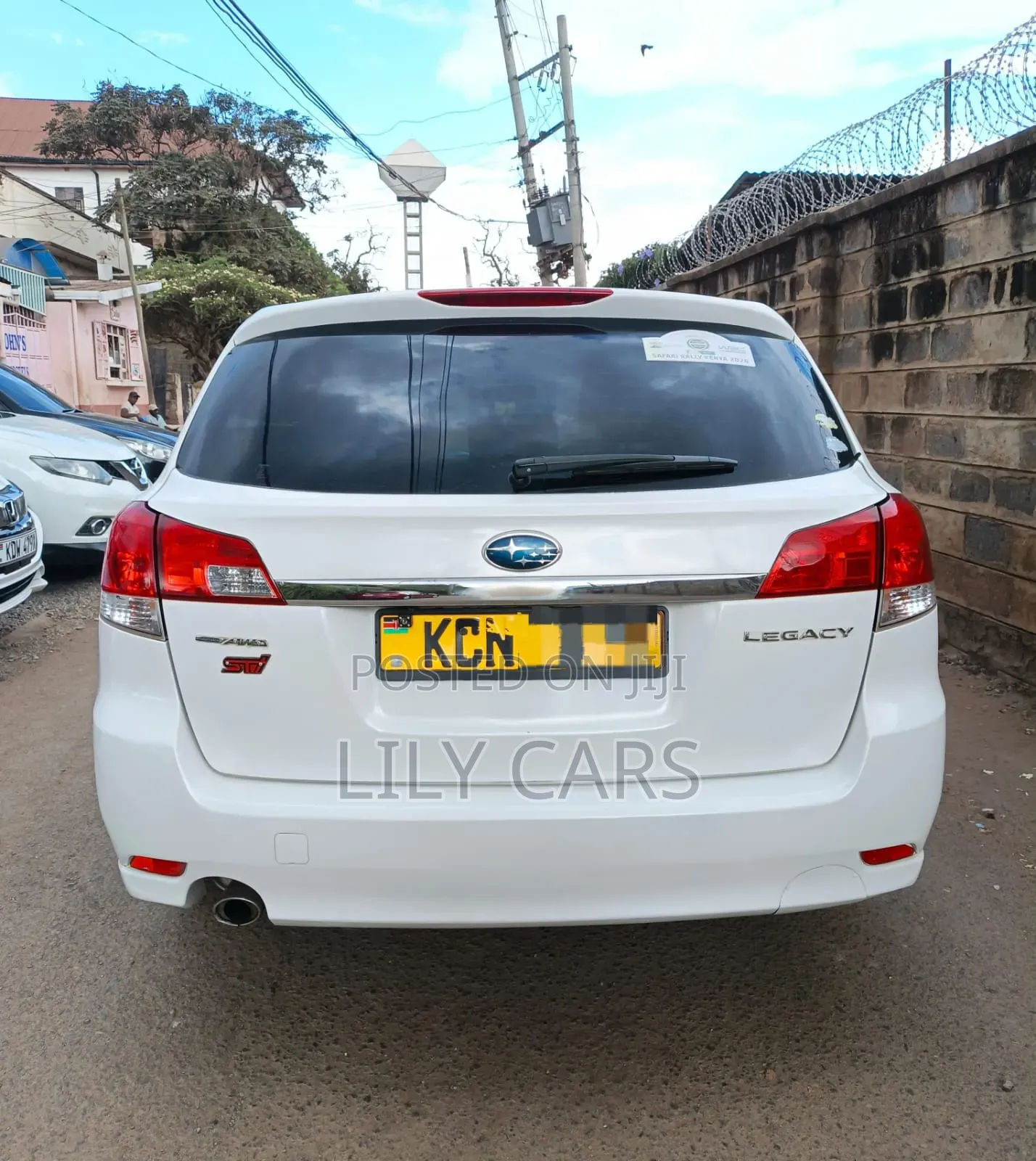 Subaru Legacy 2010 White