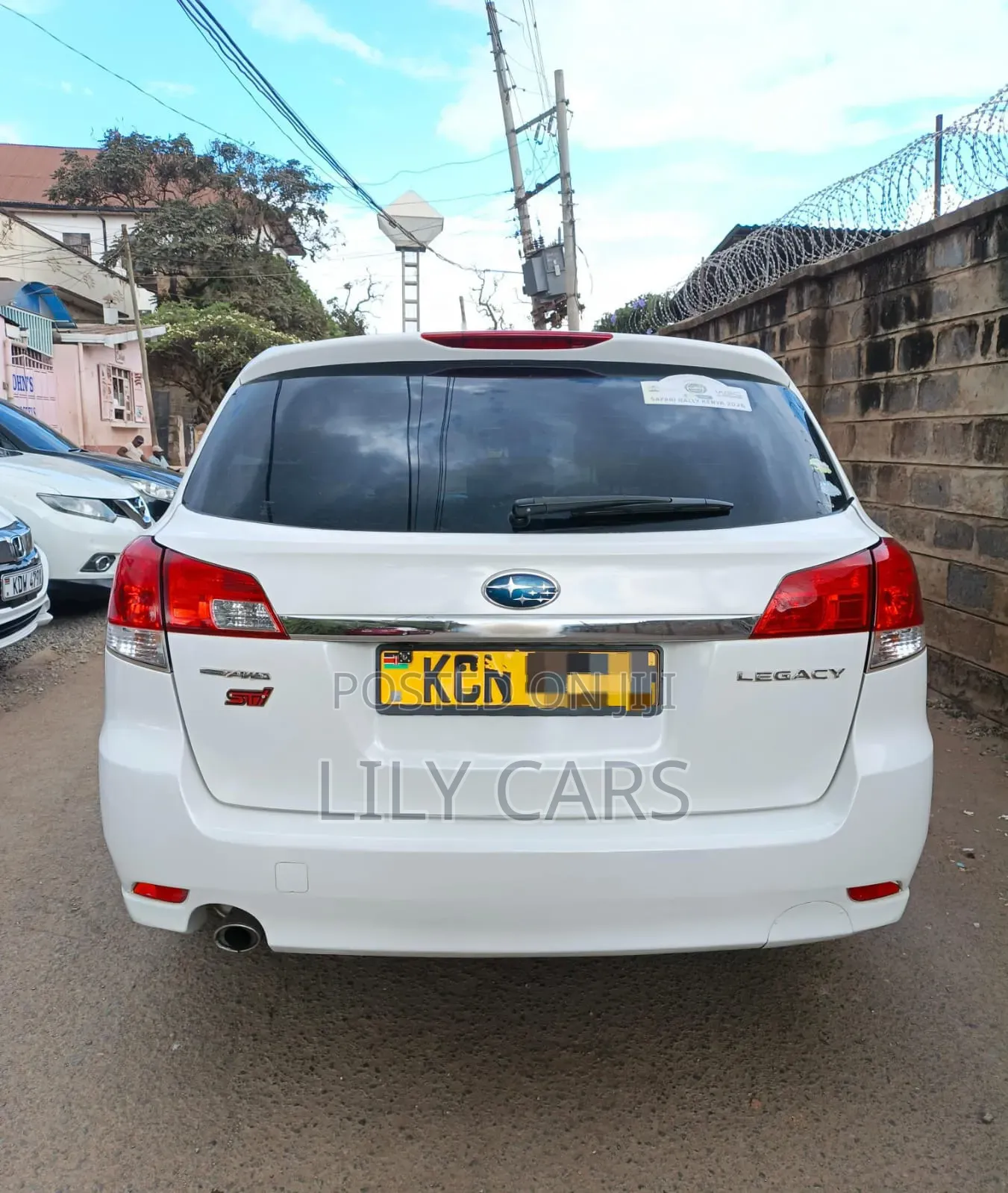 Subaru Legacy 2010 White