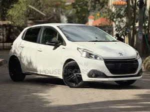 Peugeot 208 2019 White