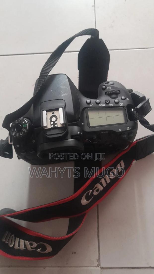 Canon EOS 90 D DSLR Camera - thumbnail 3