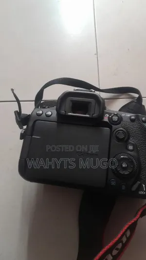 Canon EOS 90 D DSLR Camera