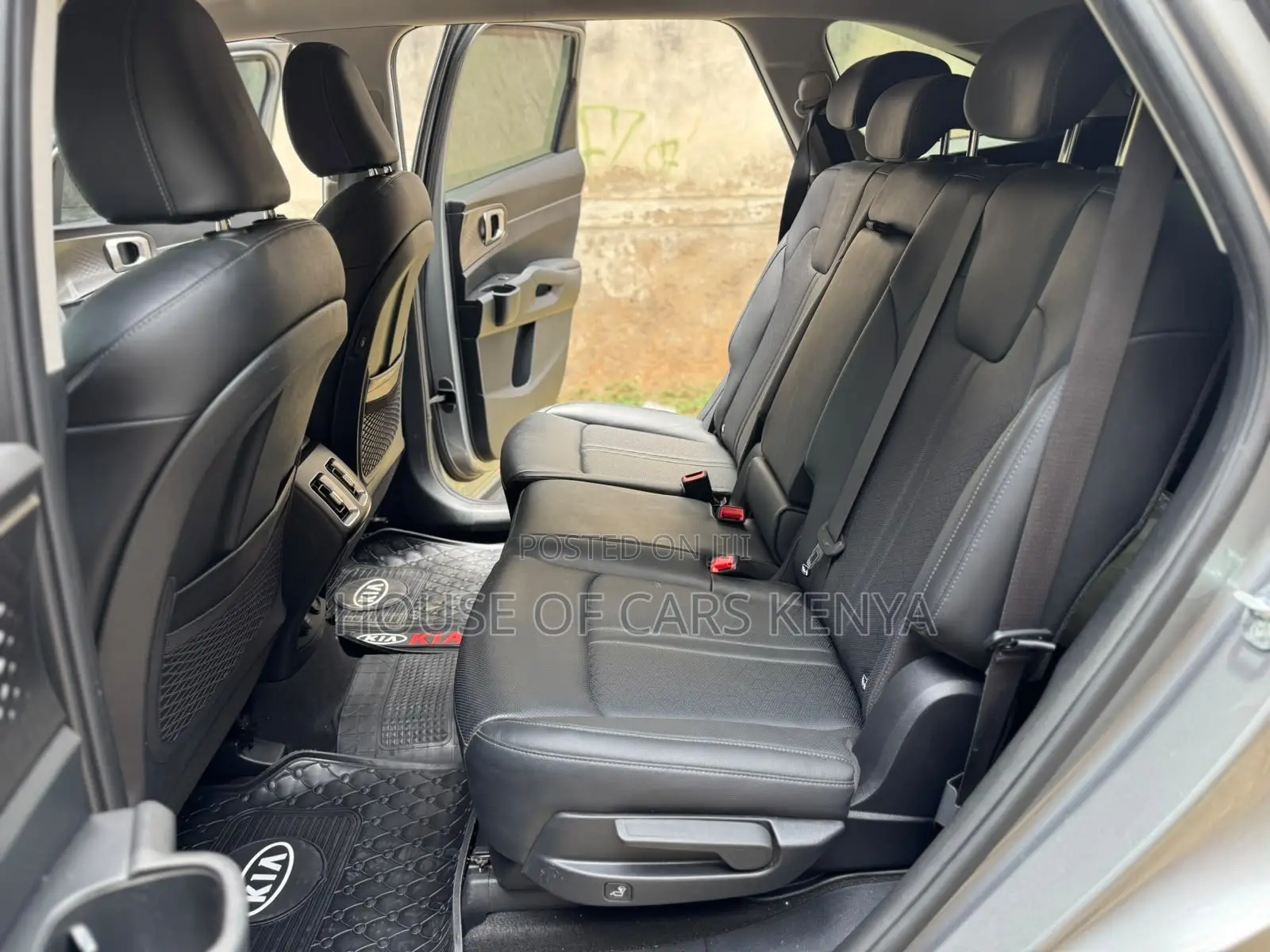 Kia Sorento 2022 Silver