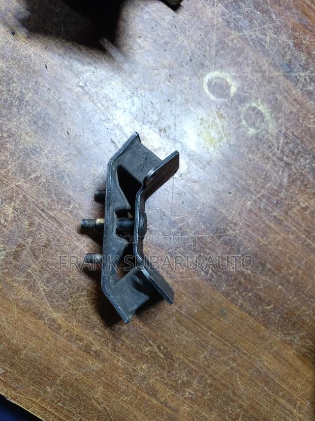 Subaru Sh5 Automatic Gear Mount - thumbnail 3