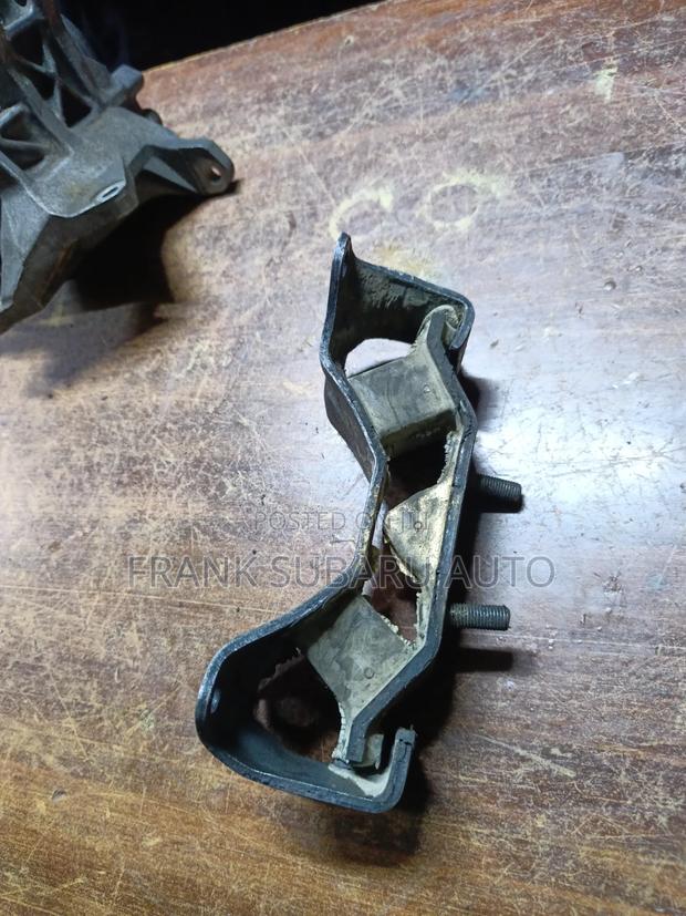 Subaru Forester Manual Gearbox Mount - thumbnail 3