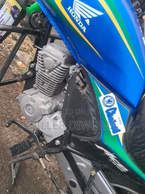 Honda CB 2024 Blue