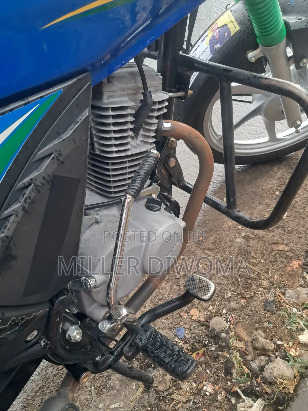 Honda CB 2024 Blue