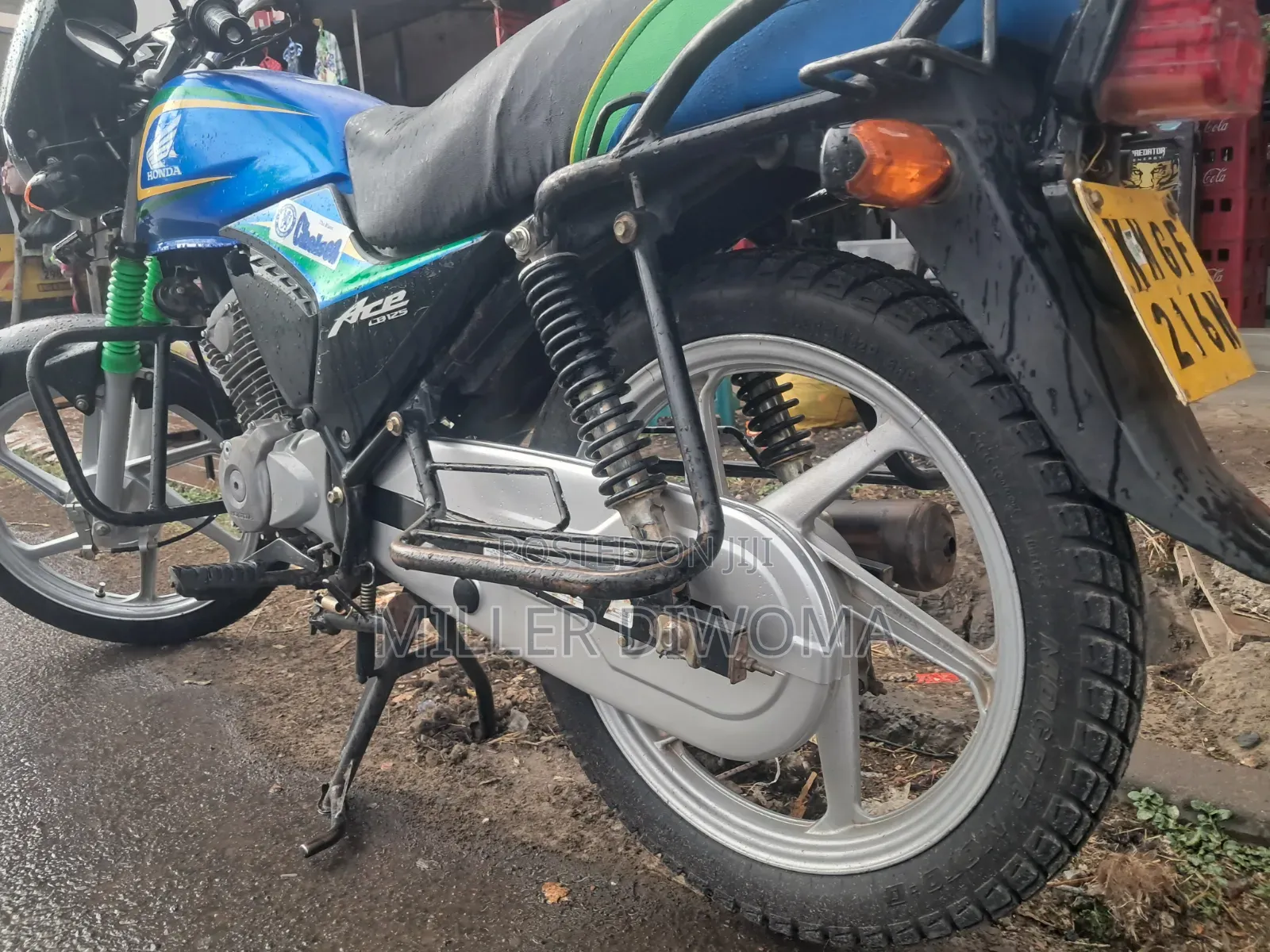 Honda CB 2024 Blue