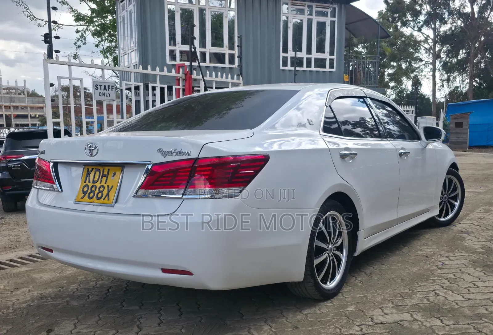 Toyota Crown 2016 White