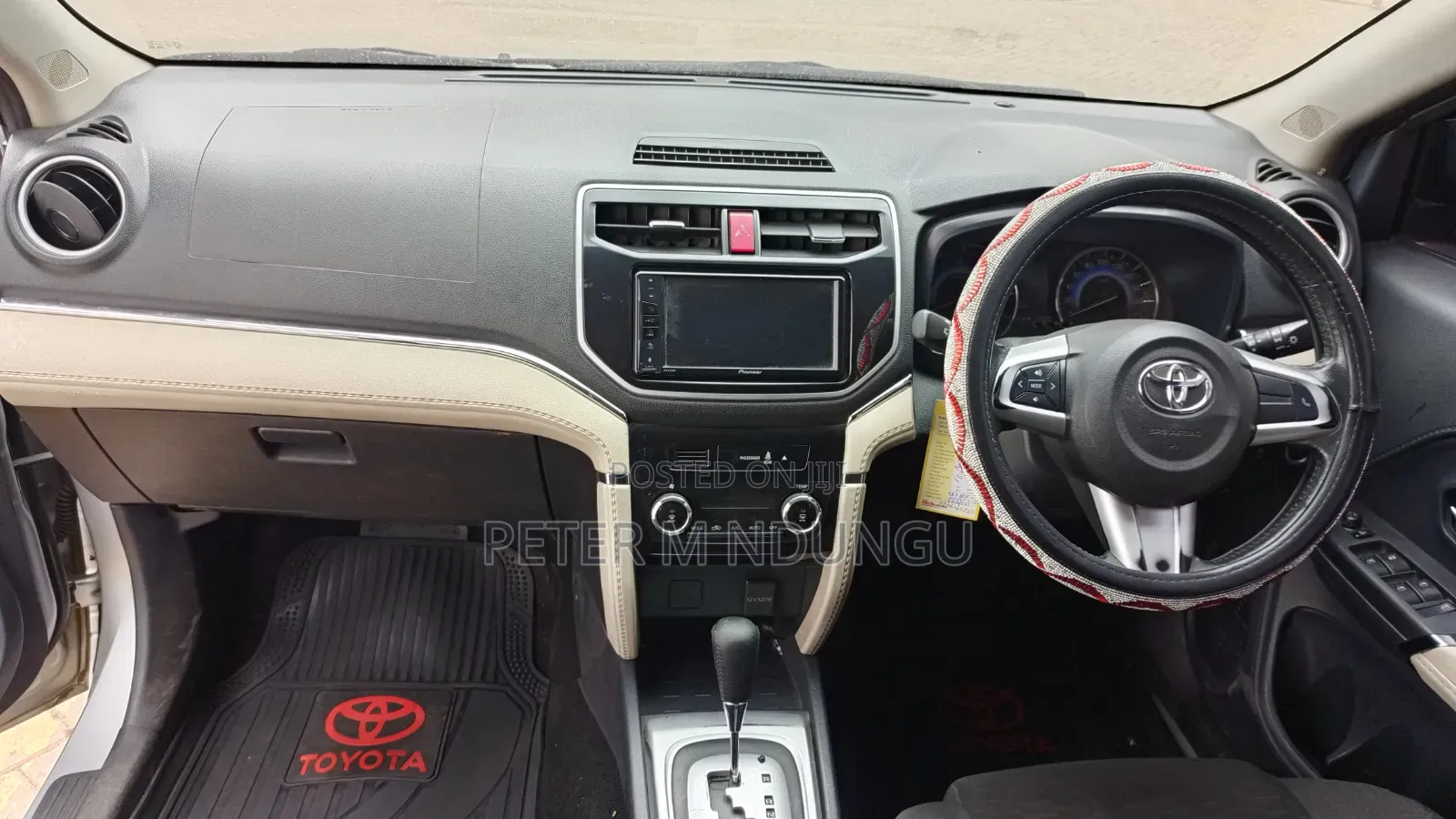 Toyota Rush 2021 Silver