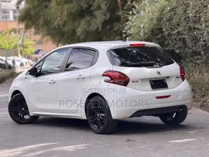 Peugeot 208 2019 White