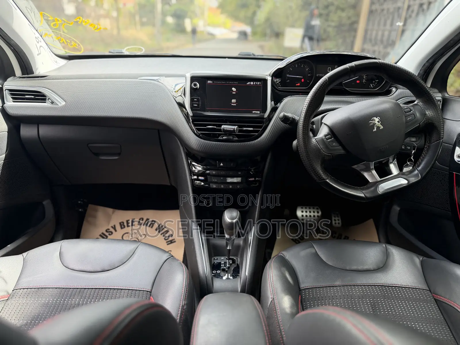 Peugeot 208 2019 White