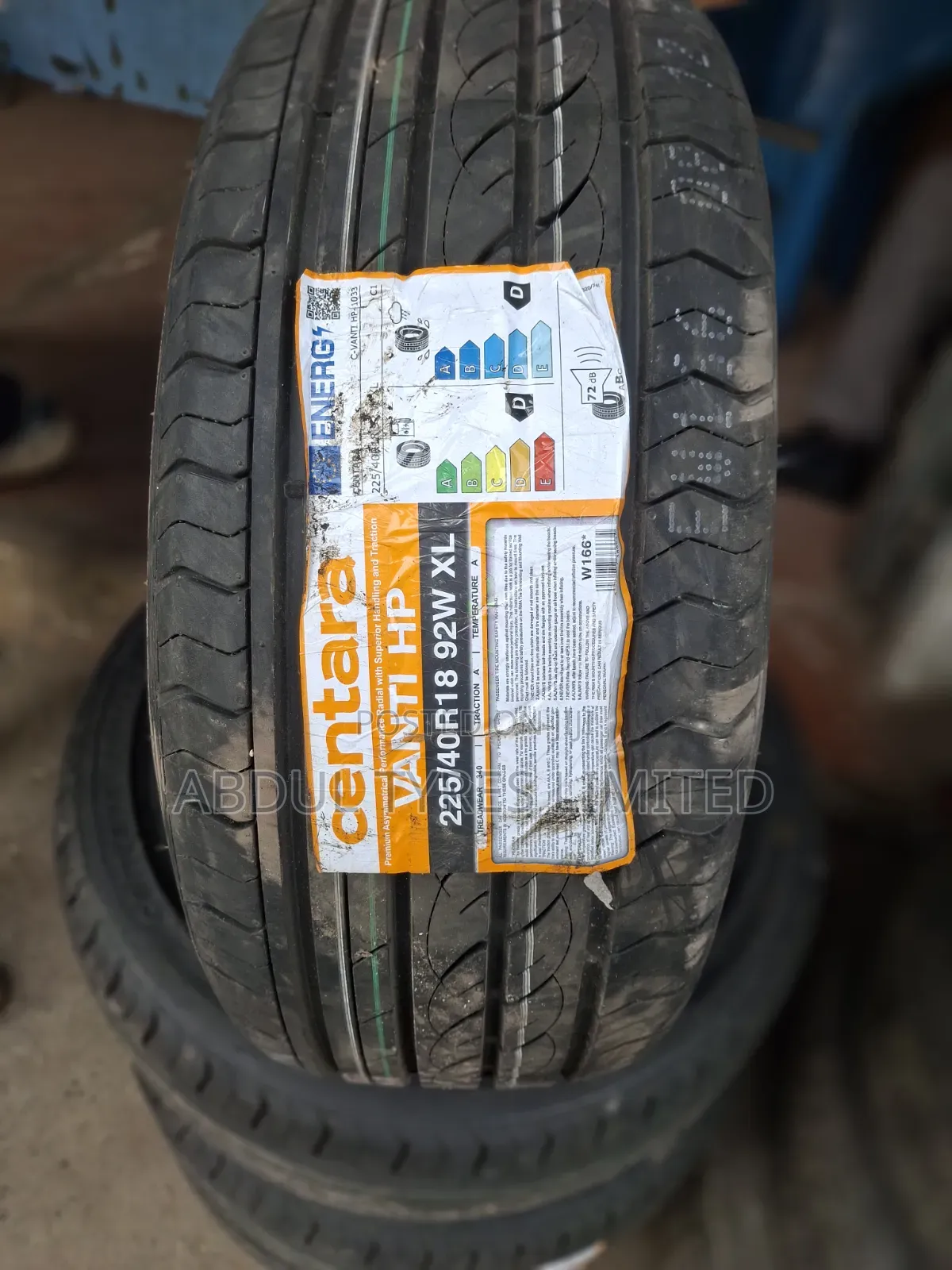 225/40r18 Centara Tire