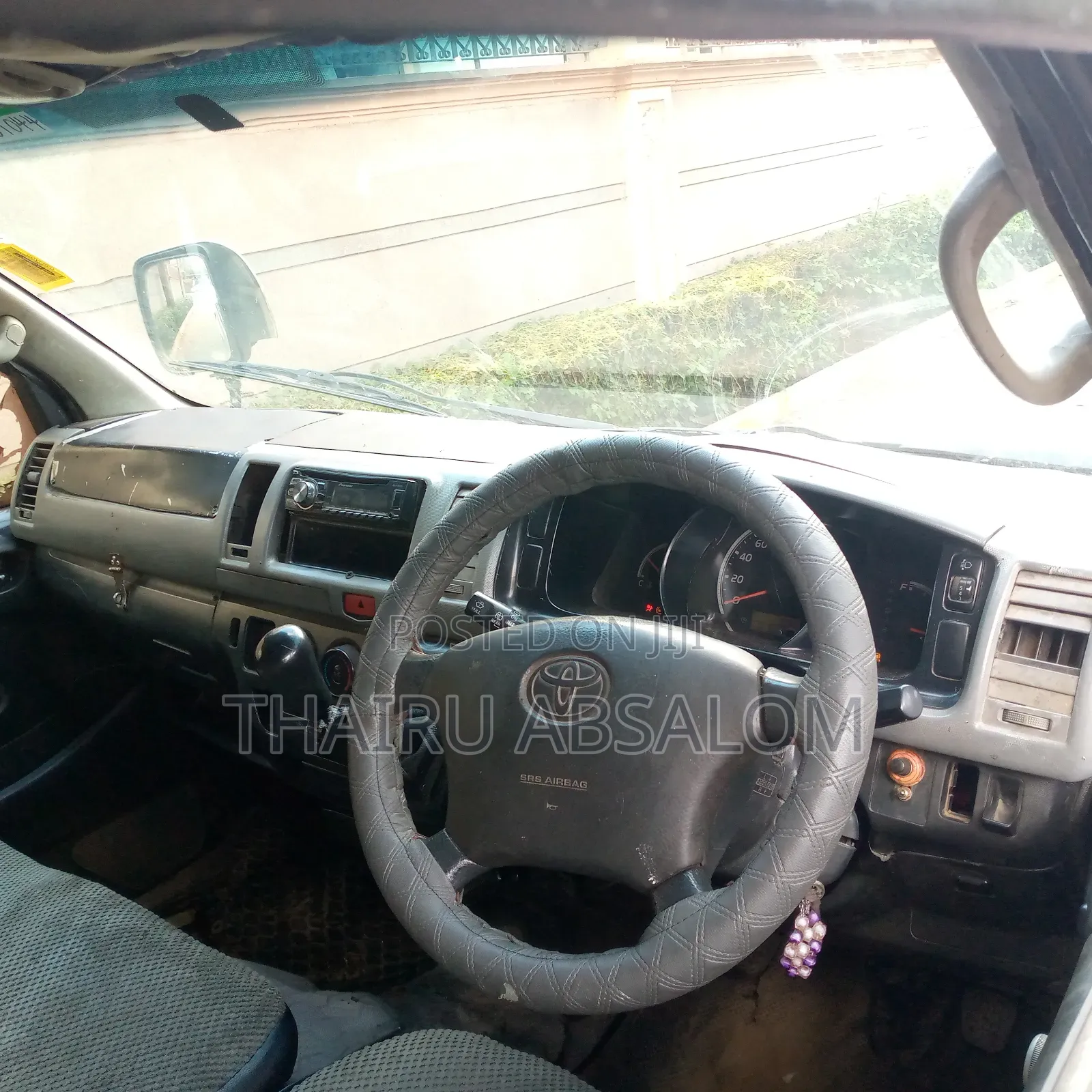 Toyota HiAce 2006 Silver