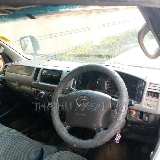 Toyota HiAce 2006 Silver - thumbnail 8