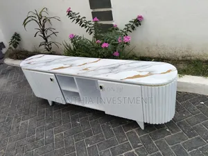 6 Ft , Gold Top TV Stand