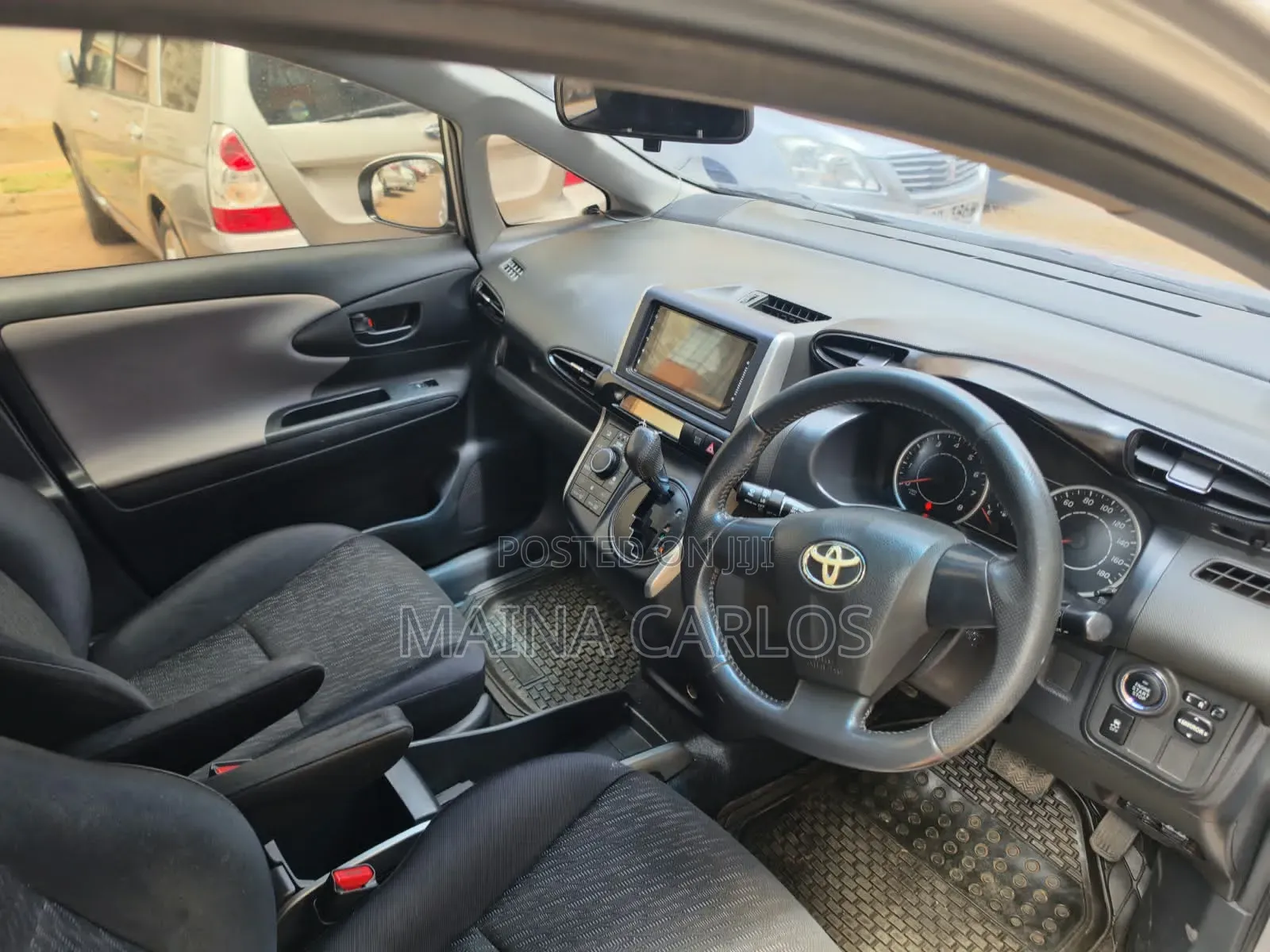 Toyota Wish 2011 Silver