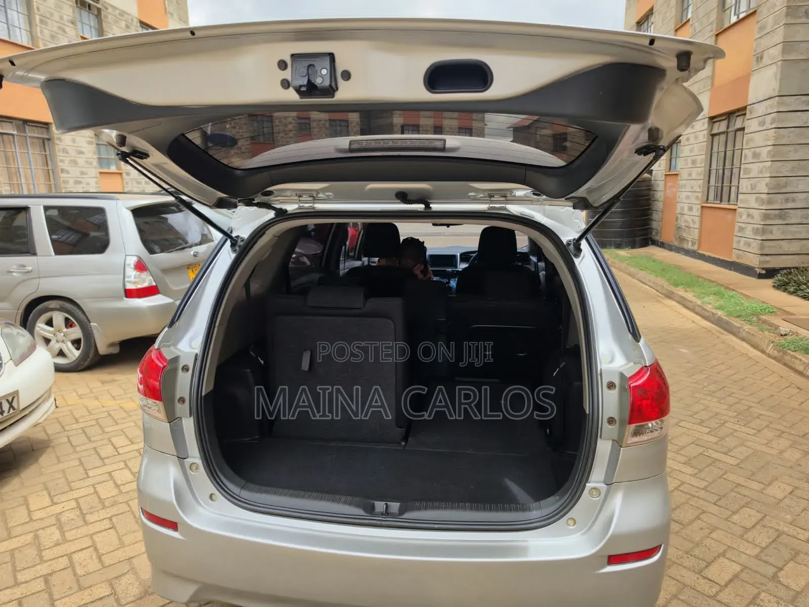 Toyota Wish 2011 Silver