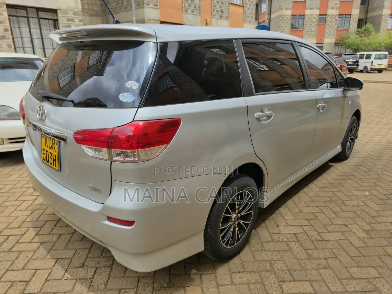 Toyota Wish 2011 Silver
