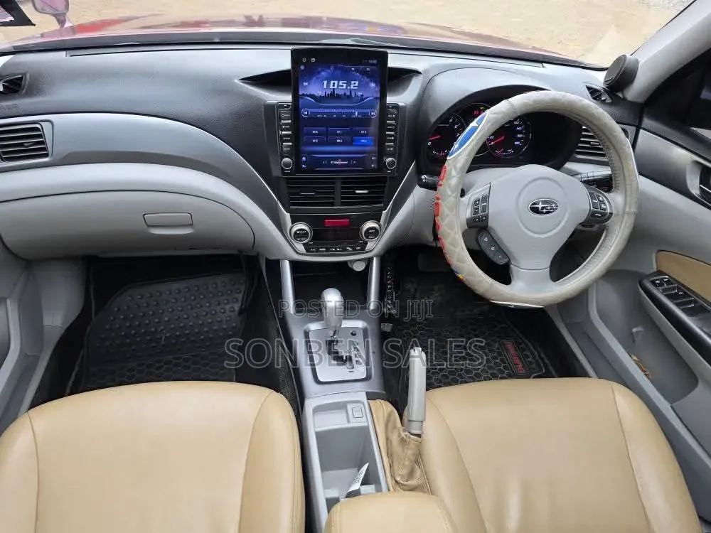 Subaru Forester 2011 Red