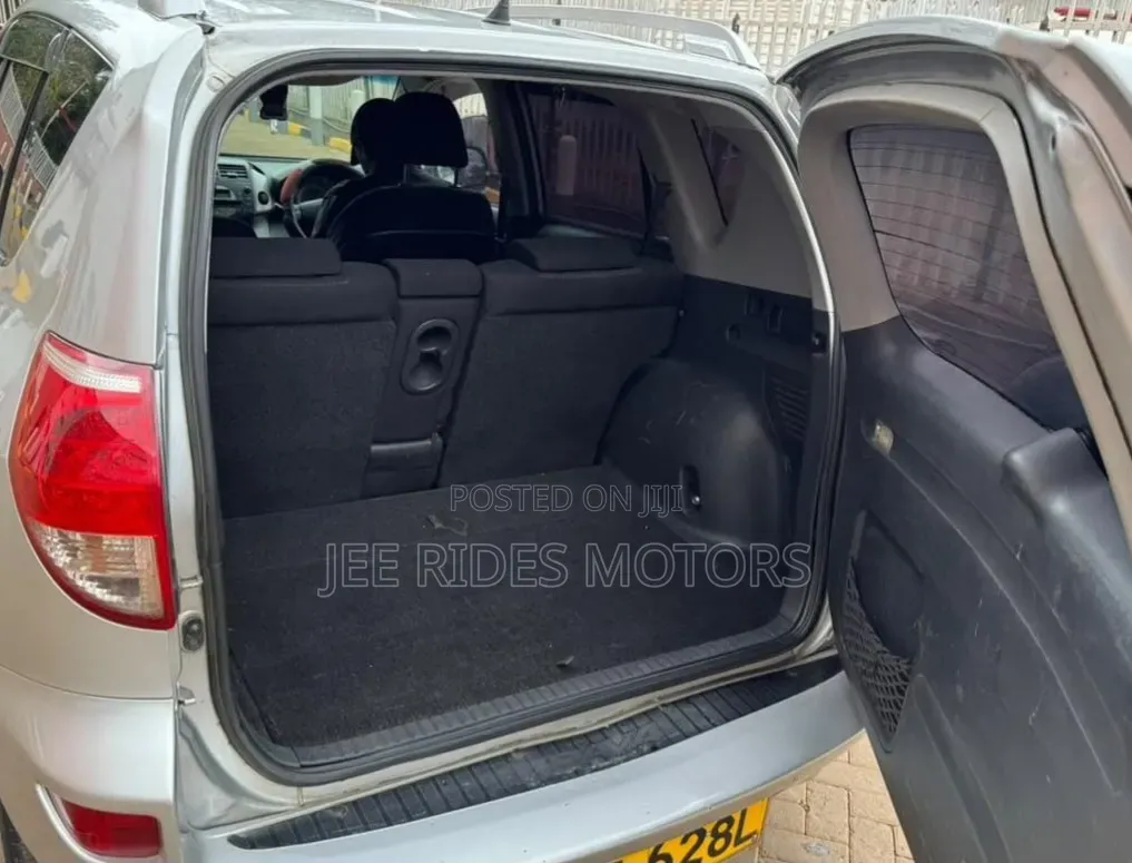 Toyota RAV4 2008 Silver
