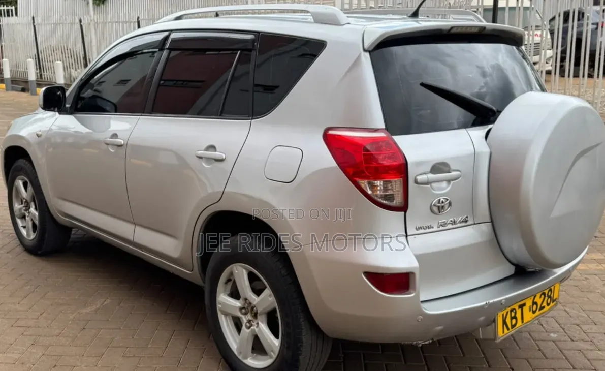 Toyota RAV4 2008 Silver