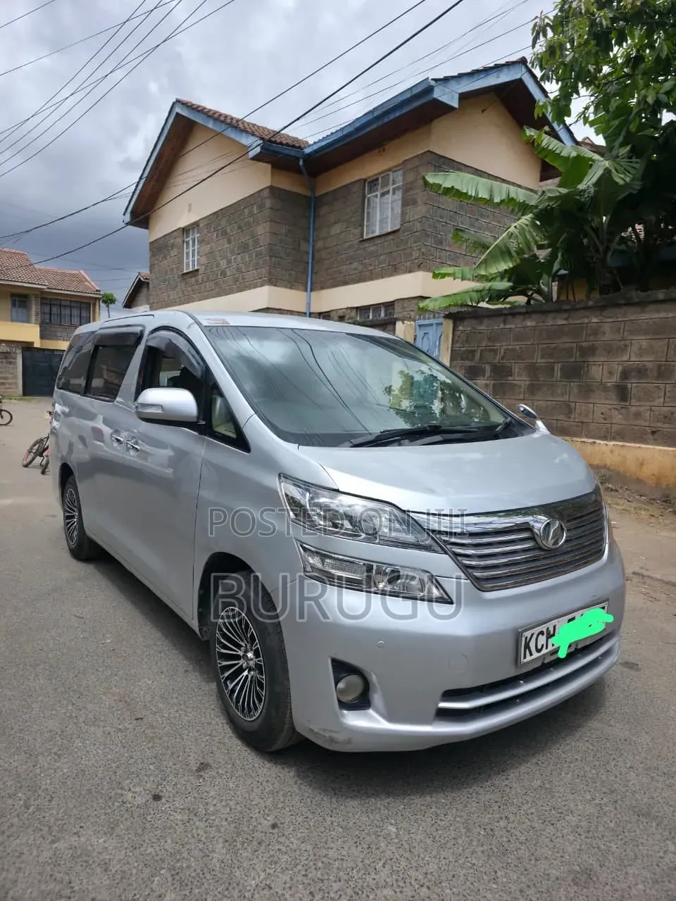 Toyota Vellfire 2009 Silver