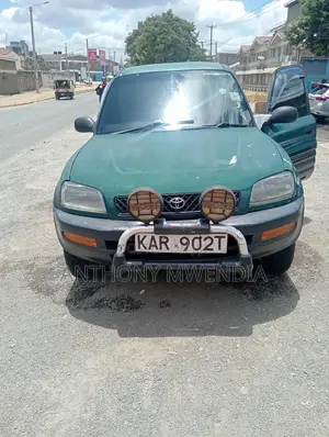 Toyota RAV4 1996 Green