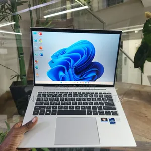 Laptop HP EliteBook 840 G9 16GB Intel Core i7 SSD 512GB
