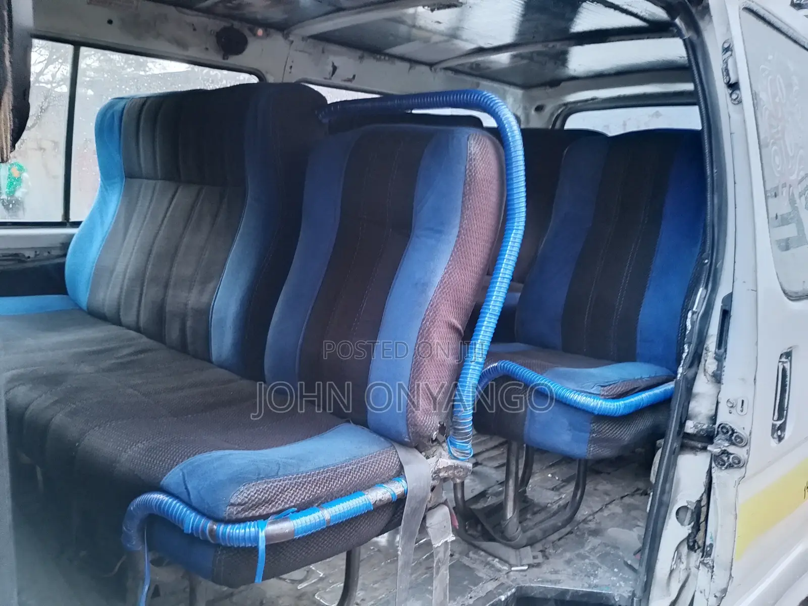 Toyota HiAce 2007 White