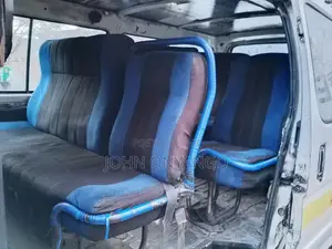 Toyota HiAce 2007 White