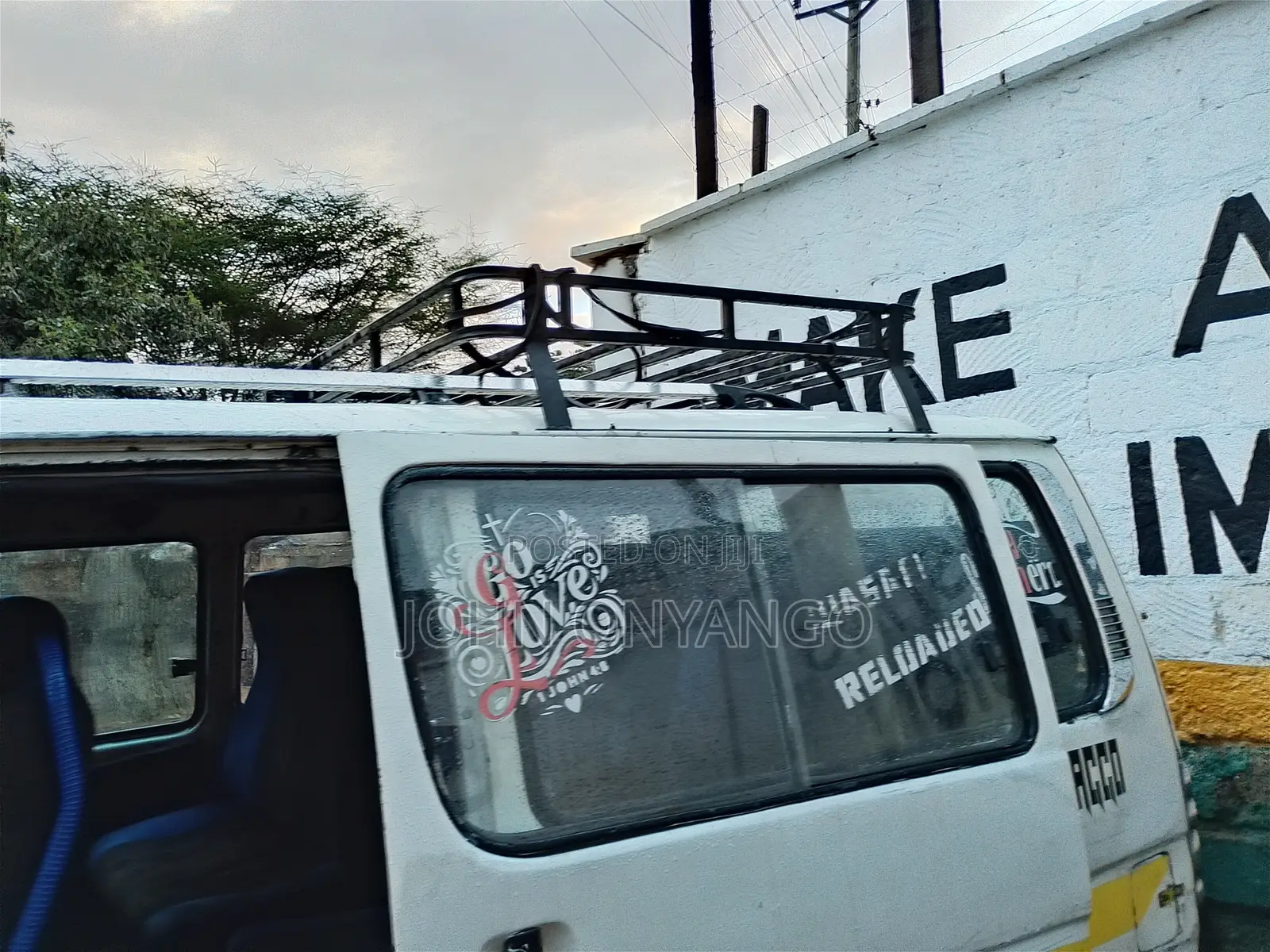 Toyota HiAce 2007 White