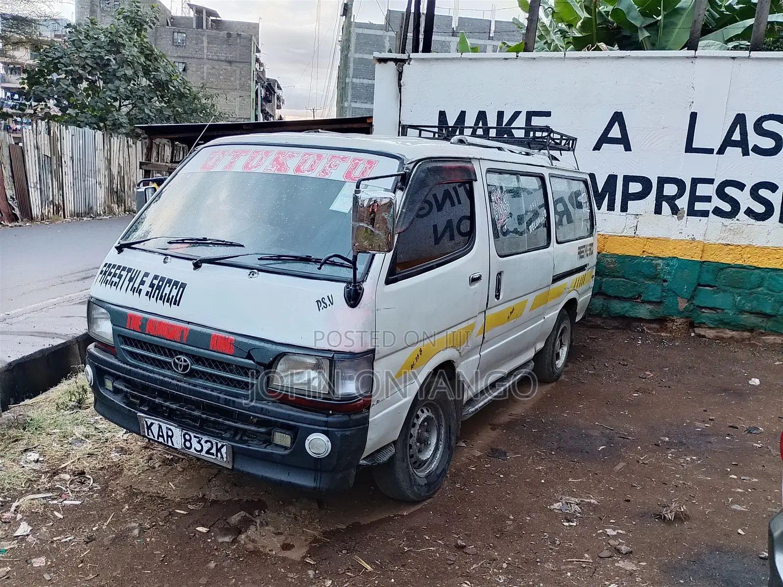 Toyota HiAce 2007 White