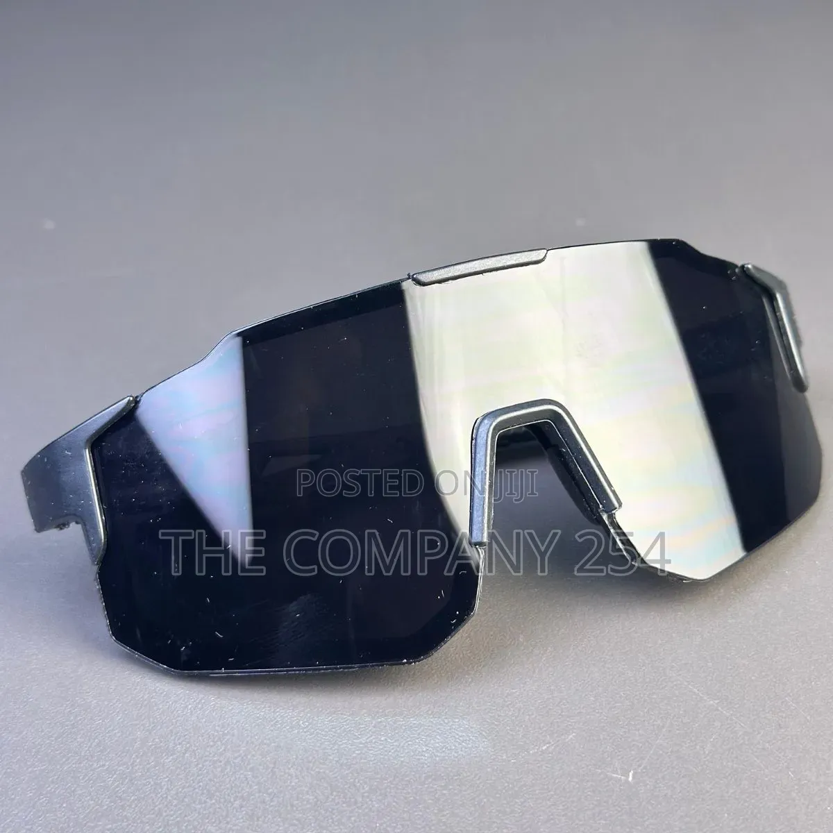 Hiking/Outdoor Sunglasses With UV Protection