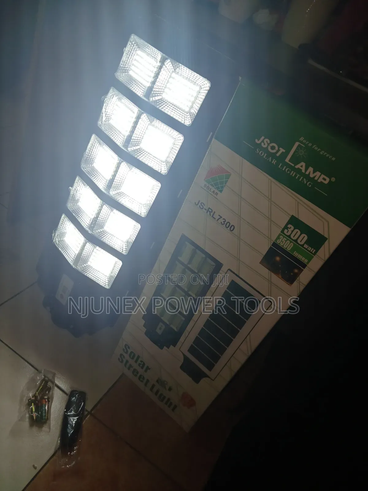 Double Sided 300W Solar Streetlights