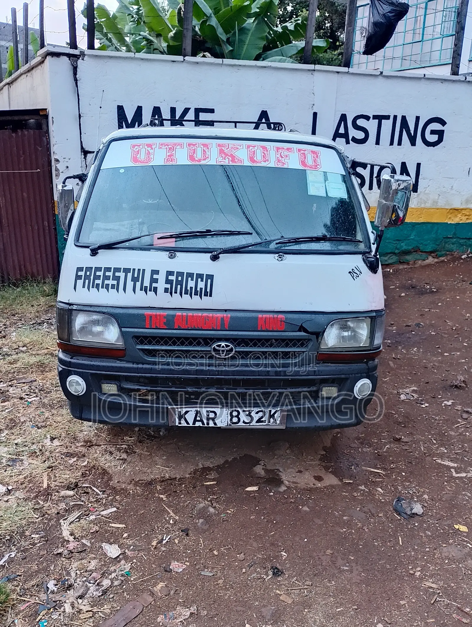 Toyota HiAce 2007 White