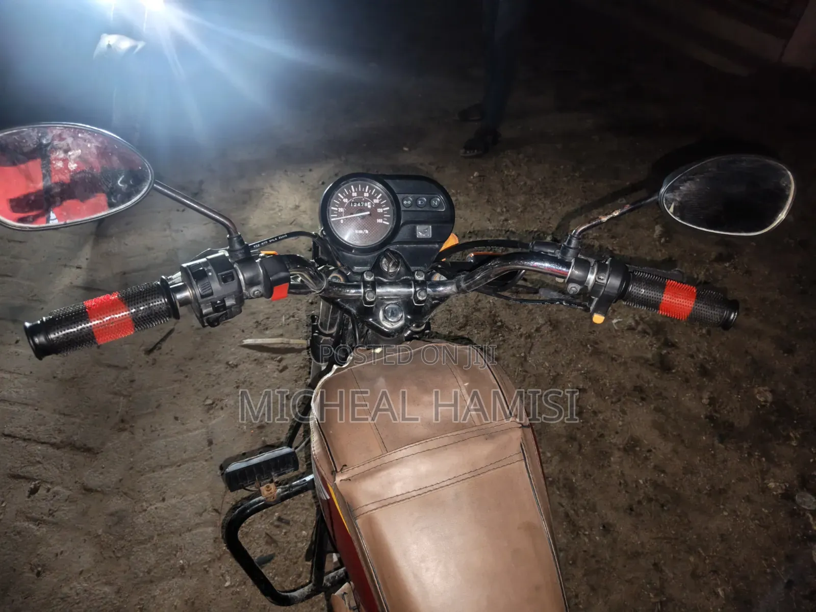 Honda CB 2024 Red